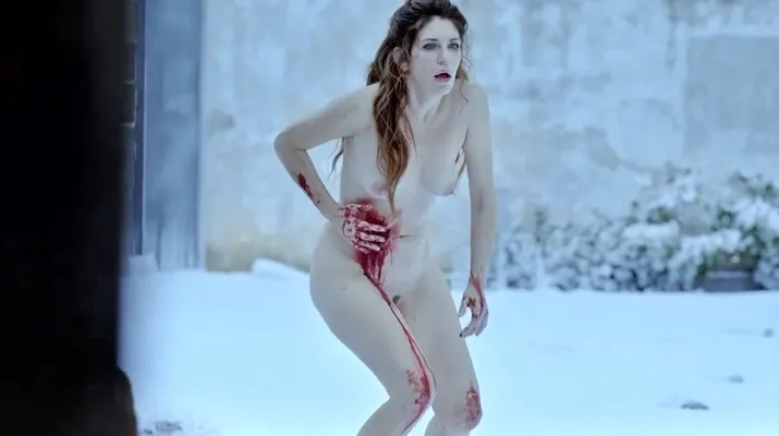 Marina Gatell desnuda y follando en la película Dos